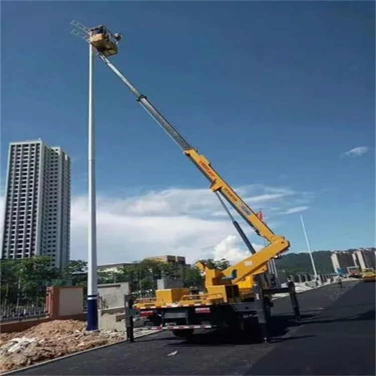 邢台桥东维修路灯的曲臂升降车出租